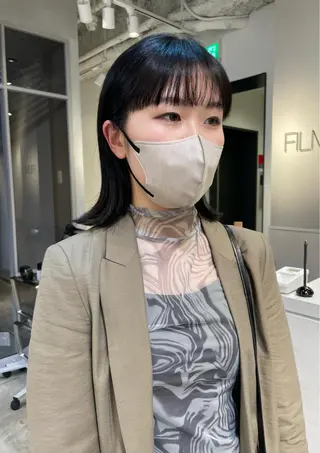 ミディアム 斉藤 瑞恵のヘアスタイル
