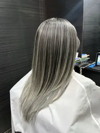 セミロング カラー 山本 雅由のヘアスタイル
