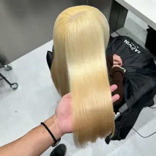 ロング カラー 💫艶ハイトーン×髪 質改善💫リュウトのヘアスタイル
