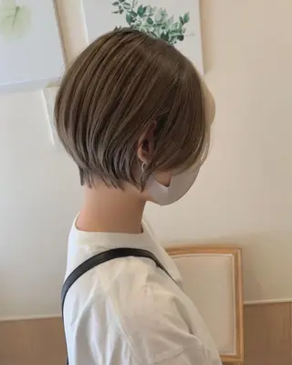 ショート カラー 韓国レイヤー×艶髪 ハイトーンRyukiのヘアスタイル
