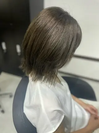 ミディアム カラー 寺本 早希のヘアスタイル