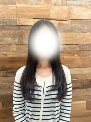 ロング Liinoアイナ /女性モデル様募集中のヘアスタイル
