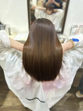 セミロング カラー ブリーチカラー特化 U-topia小島のヘアスタイル