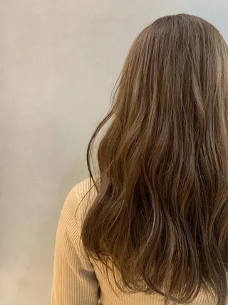 ロング 土佐 優奈のヘアスタイル