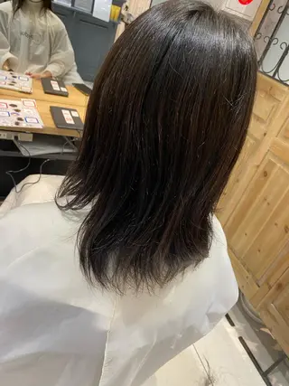 セミロング アイリスト 蓑島伶奈の眉毛・アイブロウイメージ