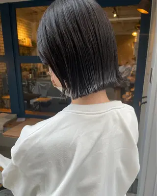 ショート カラー やまさきえりこ ニュアンスパーマのヘアスタイル