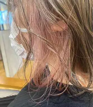 カラー ブリーチなしWカラー 🌷宮部楓奈のヘアスタイル