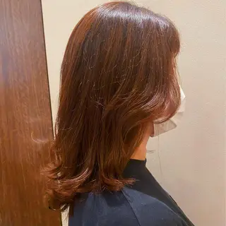 ミディアム カラー ミヤワキ モモコのヘアスタイル