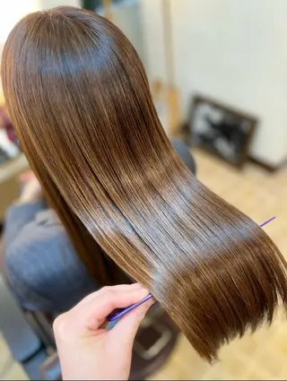 ロング 石野 しおりのヘアスタイル