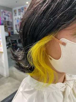 セミロング カラー インナーカラー 推し ブリーチ 髪質改善のヘアスタイル