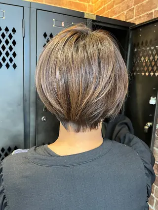 ショート カラー パーマ ヘアアレンジ メンズ キッズ ネイル マツエク・マツパ アイブロウ 久木原 ゆりのヘアスタイル