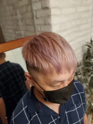 ショート メンズ 小島　崇義 ブリーチお任せ下さいのヘアスタイル