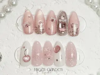 ネイル めぐ 💫ワンホンネイルのネイルデザイン