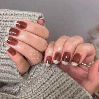 ミディアム ネイル Blowe ニュアンスのネイルデザイン