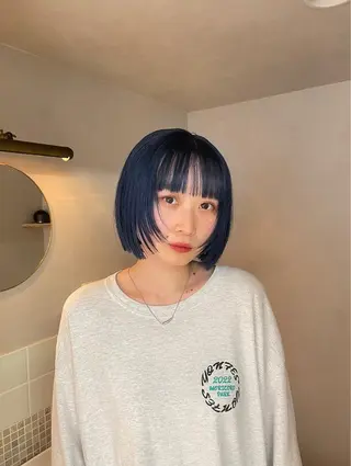 ショート udaハイトーン /ボブ/レイヤーのヘアスタイル