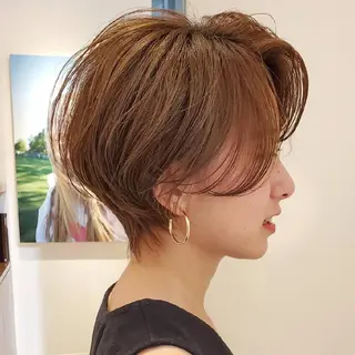 ショート 中高下 由真のヘアスタイル