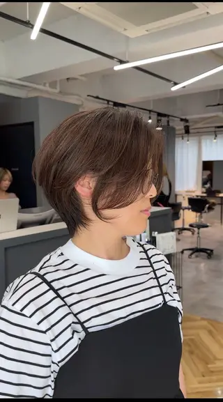 ショート 真下 瑞歩のヘアスタイル