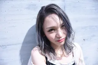 ミディアム カラー 曲がる縮毛矯正 バレイヤージュ森田のヘアスタイル