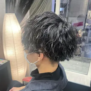 パーマ メンズ EARTH 山﨑龍馬のヘアスタイル