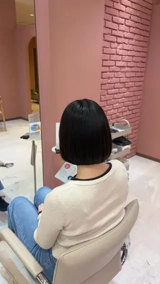 ショート 聖菜/ hina /レイヤー/艶カラーのヘアスタイル