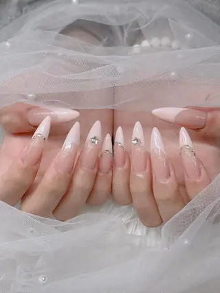 ネイル Lee Nailsのネイルデザイン