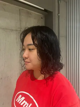 ミディアム パーマ ヘアアレンジ 💥ボブ/艶髪/ 透明感カラー/陸人のヘアスタイル
