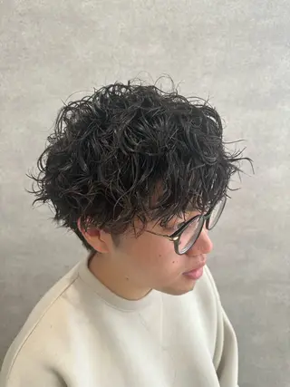 パーマ メンズ 飯塚 竜之介のヘアスタイル
