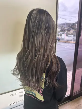 ロング カラー ブリーチカラー🫧 森　凪沙のヘアスタイル