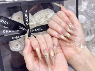 ネイル ✨Nailsalon Vi+✨のネイルデザイン