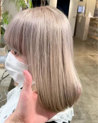 ミディアム カラー ✨艶ブリーチカラー ✨四ノ宮裕己のヘアスタイル