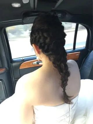 セミロング ロング ヘアアレンジ 鍵山 千秋のヘアスタイル