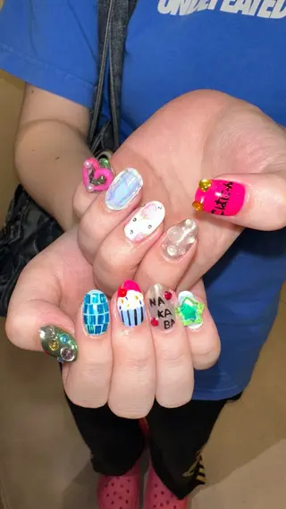 ネイル 🍓個性派ネイル🎶 /Komachi❤️のネイルデザイン