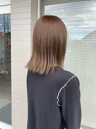 ミディアム カラー 星野 美沙のヘアスタイル