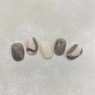 ネイル emiu petiteのネイルデザイン
