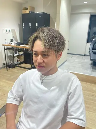 カラー パーマ メンズ エビスザキレン/メン ズ/心斎橋🌳のヘアスタイル