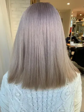 ミディアム カラー LUXBE LUCEのヘアスタイル