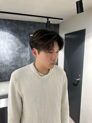 パーマ メンズ 💈原宿指名No.1 センターパート💈のヘアスタイル