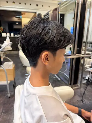パーマ メンズ 浜田 美来のヘアスタイル