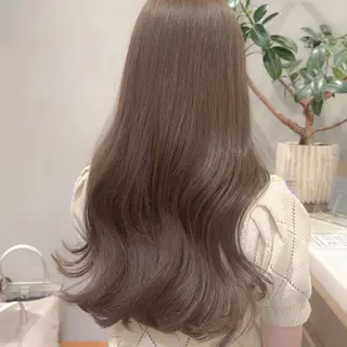 ロング 吉松 佳穂のヘアスタイル