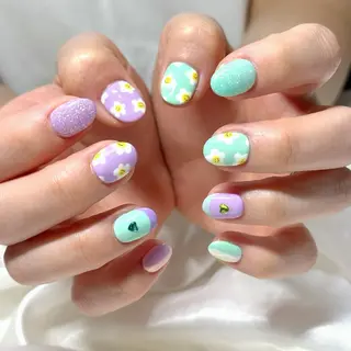ネイル 【OKIKA】 らん🦖🌈🧡のマツエク・マツパデザイン
