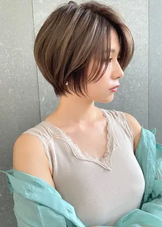 ショート カラー 美髪矯正 レイヤーカット/加納のヘアスタイル