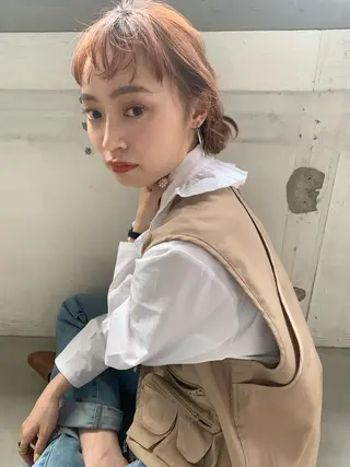 ミディアム カラー パーマ ヘアアレンジ 💓パーマ，💗 レイヤーカットのヘアスタイル