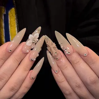ネイル 🎀AURA Nailsalonのネイルデザイン