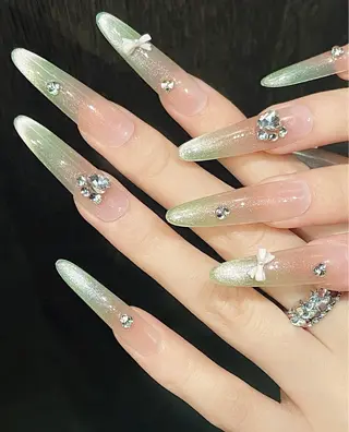 ネイル D-BEAUTY Nailsalonのネイルデザイン