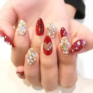 ネイル 板垣 綾乃のネイルデザイン