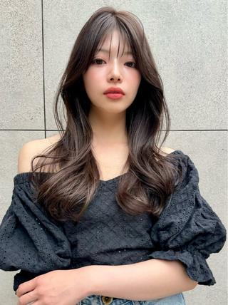 ロング カラー 透明感カラー🤎 中川智帆のヘアスタイル