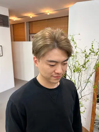 カラー かがやしづ ⭐️ベージュのヘアスタイル
