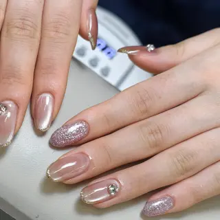 ネイル more glam 大宮店カナのネイルデザイン
