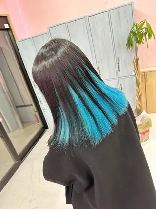 セミロング カラー ブリーチ特化🌈 MANATOのヘアスタイル