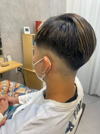 カラー メンズ 似合う髪型見つけます AYAKAのヘアスタイル